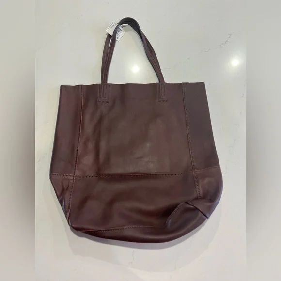 Sseko Safari Bucket bag, wine/merlot color - Picture 2 of 5